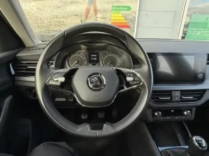 Photo 13 Skoda Kamiq  1.0 TSI Evo 110ch Ambition