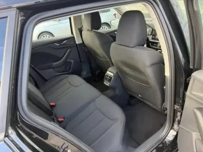 Photo 8 Skoda Kamiq  1.0 TSI Evo 110ch Ambition