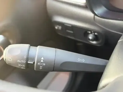 Photo 11 Citroën C3  1.2 83ch S&S C-Series 123g