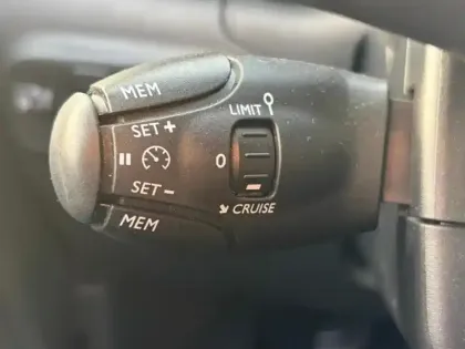 Photo 13 Citroën C3  1.2 83ch S&S C-Series 123g