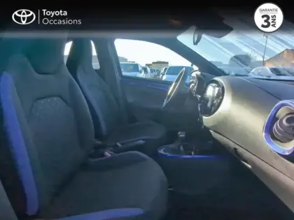 Photo 5 Toyota Aygo  X 1.0 VVT-i 72ch Design S-CVT