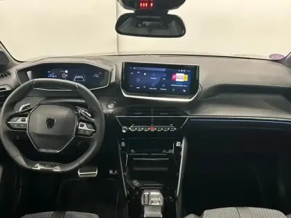 Photo 11 Peugeot 208  1.2 Hybrid 145ch GT e-DCS6