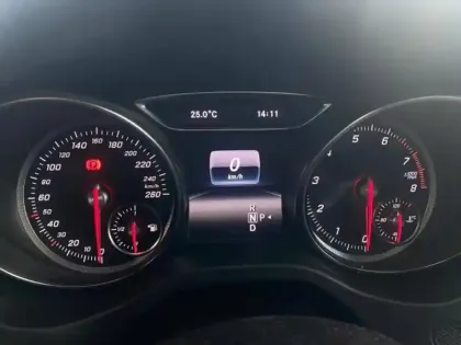 Photo 4 Mercedes CLA  200 Fascination 7G-DCT Euro6d-T