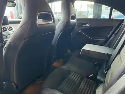 Photo 14 Mercedes CLA  200 Fascination 7G-DCT Euro6d-T