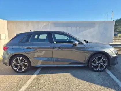 Photo 5 Audi A3  Sportback 35 TFSI 150ch Mild Hybrid S line S tronic 7