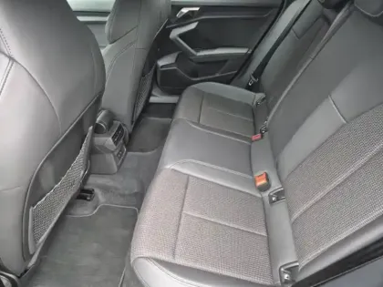 Photo 10 Audi A3  Sportback 35 TFSI 150ch Mild Hybrid S line S tronic 7