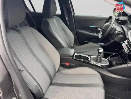 Photo 4 Peugeot 208  1.2 PureTech 100ch S&S Allure