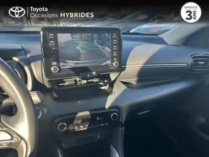 Photo 9 Toyota Yaris  116h Design 5p MY22