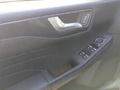 Photo 12 Ford Kuga  2.5 Duratec 190ch FHEV E85 ST-Line X BVA