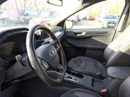 Photo 14 Ford Kuga  2.5 Duratec 190ch FHEV E85 ST-Line X BVA