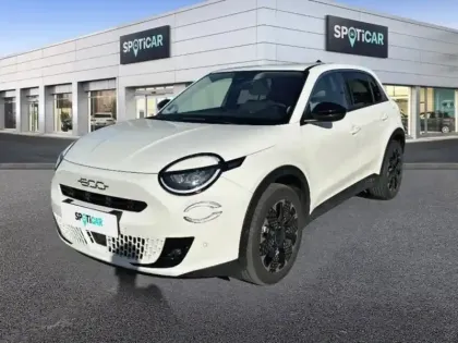 Photo 15 Fiat 600  1.2 Hybrid Turbo 110ch La Prima DCT6