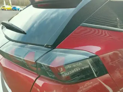 Photo 16 Peugeot 2008  PureTech 100 S&S BVM6