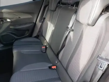 Photo 11 Peugeot 2008  PureTech 100 S&S BVM6