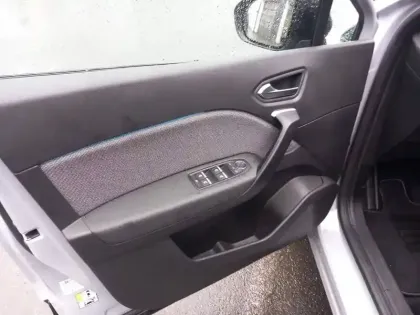 Photo 10 Renault Captur  mild hybrid 160 EDC