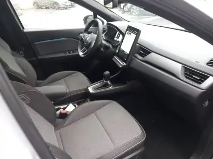 Photo 13 Renault Captur  mild hybrid 160 EDC