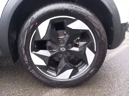 Photo 15 Renault Captur  mild hybrid 160 EDC