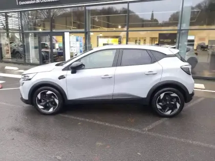 Photo 1 Renault Captur  mild hybrid 160 EDC