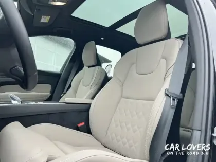 Photo 9 Volvo Xc60  T6 AWD Hybride rechargeable 253 ch+145 ch Geartronic 8