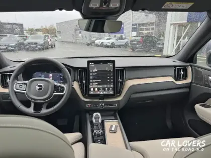 Photo 16 Volvo Xc60  T6 AWD Hybride rechargeable 253 ch+145 ch Geartronic 8