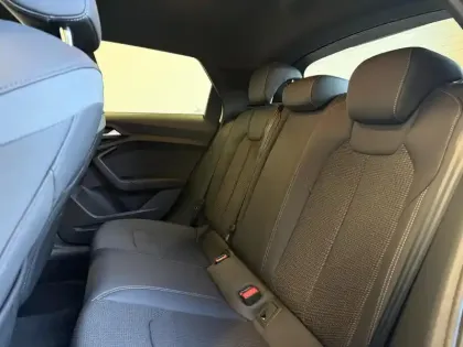 Photo 12 Audi A1  Sportback 35 TFSI 150 ch S tronic 7