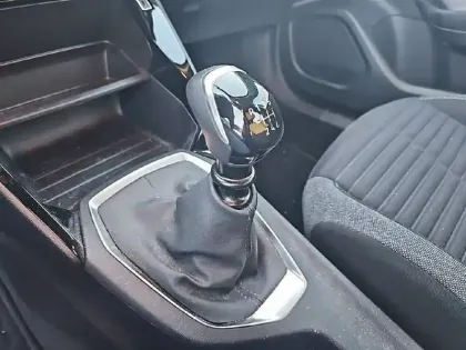 Photo 13 Peugeot 2008  PureTech 100 S&S BVM6