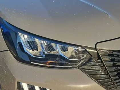 Photo 15 Peugeot 2008  PureTech 100 S&S BVM6