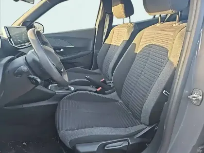 Photo 10 Peugeot 2008  PureTech 100 S&S BVM6