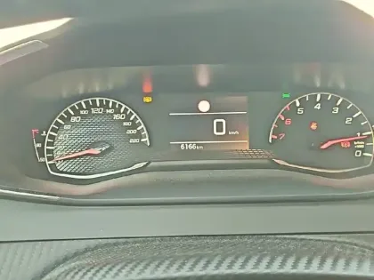 Photo 9 Peugeot 2008  PureTech 100 S&S BVM6