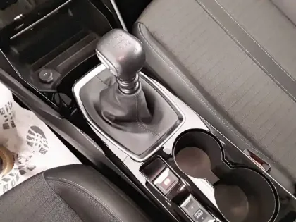 Photo 33 Peugeot 208  PureTech 100 S&S BVM6