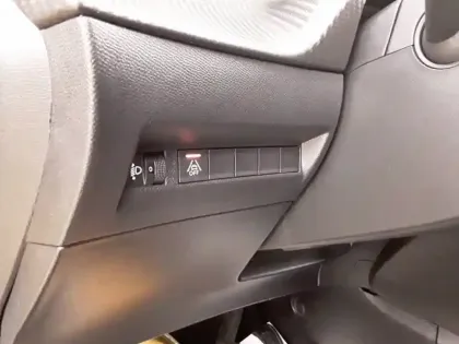 Photo 42 Peugeot 208  PureTech 100 S&S BVM6