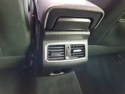 Photo 21 Renault Megane Mégane IV Berline TCe 140 FAP