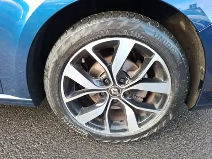 Photo 4 Renault Megane Mégane IV Berline TCe 140 FAP