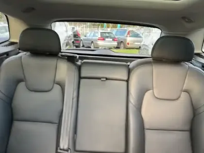 Photo 34 Volvo Xc60  T6 AWD Hybride rechargeable 253 ch+145 ch Geartronic 8