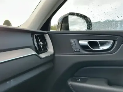 Photo 32 Volvo Xc60  T6 AWD Hybride rechargeable 253 ch+145 ch Geartronic 8