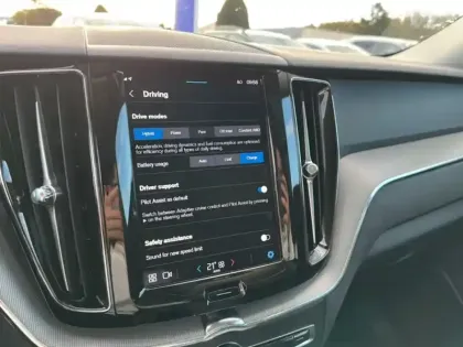 Photo 24 Volvo Xc60  T6 AWD Hybride rechargeable 253 ch+145 ch Geartronic 8