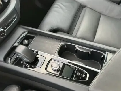 Photo 27 Volvo Xc60  T6 AWD Hybride rechargeable 253 ch+145 ch Geartronic 8