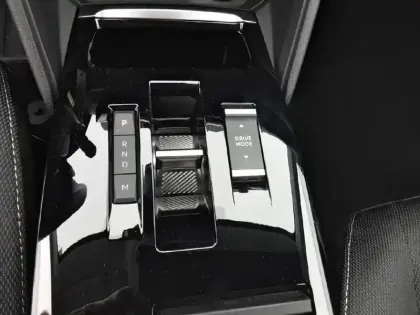 Photo 13 Citroën C4  Hybride 136 e-DCS6