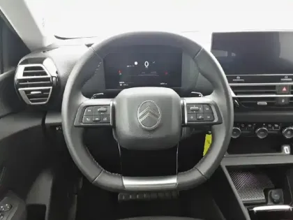 Photo 8 Citroën C4  Hybride 136 e-DCS6