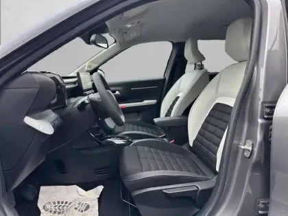 Photo 10 Citroën C3 Aircross  Hybride 145 e-DCS6