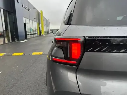 Photo 16 Citroën C3 Aircross  Hybride 145 e-DCS6