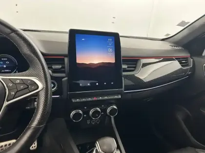 Photo 80 Renault Arkana  E-Tech 145