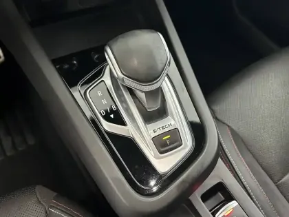 Photo 56 Renault Arkana  E-Tech 145