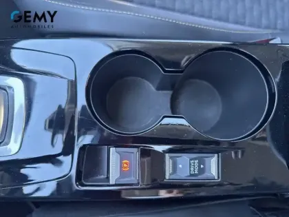 Photo 32 Peugeot 2008  BlueHDi 130 S&S EAT8