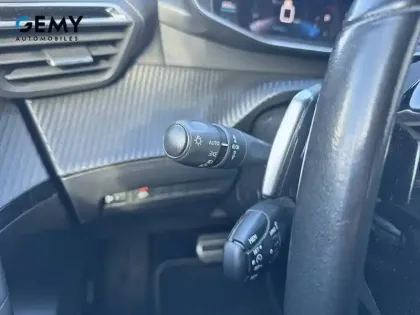 Photo 18 Peugeot 2008  BlueHDi 130 S&S EAT8