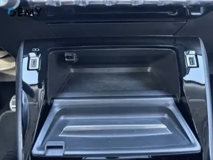 Photo 30 Peugeot 2008  BlueHDi 130 S&S EAT8