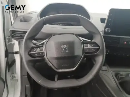 Photo 12 Peugeot Partner  FOURGON STANDARD 650 KG BLUEHDI 100 S&S BVM5