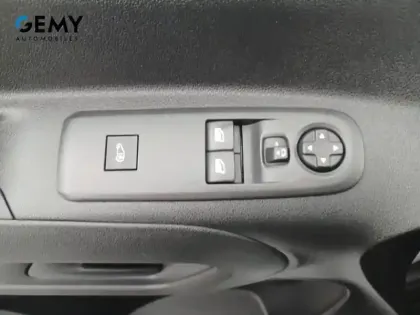 Photo 11 Peugeot Partner  FOURGON STANDARD 650 KG BLUEHDI 100 S&S BVM5