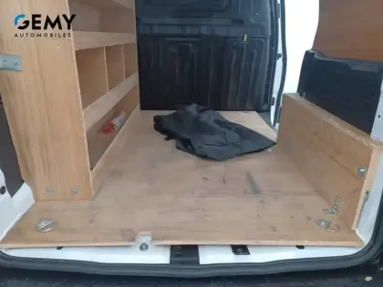 Photo 5 Peugeot Partner  FOURGON STANDARD 650 KG BLUEHDI 100 S&S BVM5