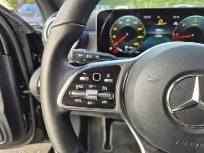 Photo 13 Mercedes Classe A  180 d 8G-DCT