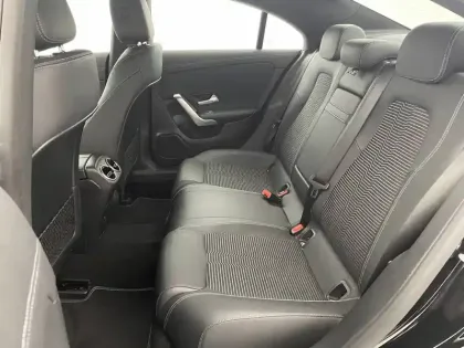 Photo 15 Mercedes CLA  Coupé 200 d 8G-DCT